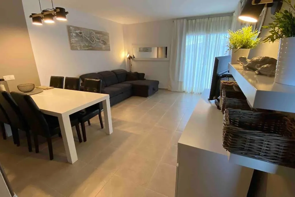 Appartement 2 Chambres Avec 3 Piscines Et Parking Gratuit Roses 0*,  Spain